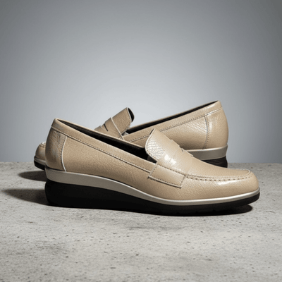 Womens Pitillos 10735 Stone Patent Wedge Loafers - Piedra