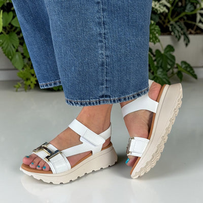 Womens Oh! My Sandals 5953 Wedge Sandals - White