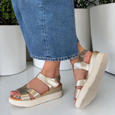 Womens Oh! My Sandals 5963 Champagne Wedge Sandals - Champagne