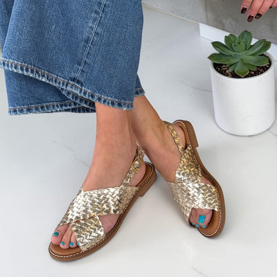 Womens Oh My Sandals 5839 Gold Woven Crossover Sandals - Gold