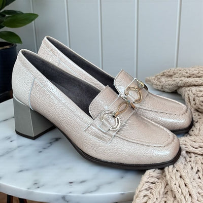Womens Pitillos 10832 Stone Patent Block Heel Loafers - Stone Patent