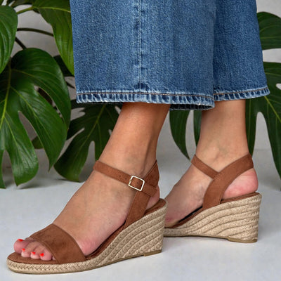 Womens Tamaris 28300 Cognac Wedge Sandals - Cognac