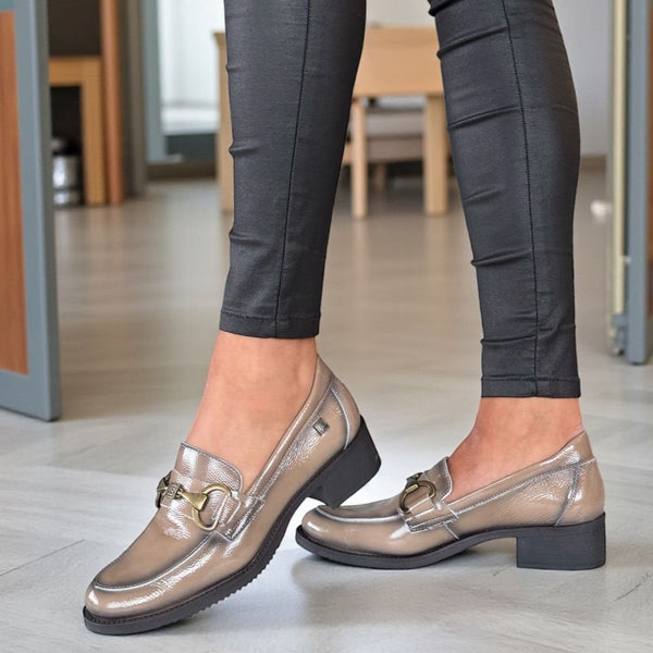 Womens Jose Saenz 2189 Taupe Patent Heeled Loafers - Taupe