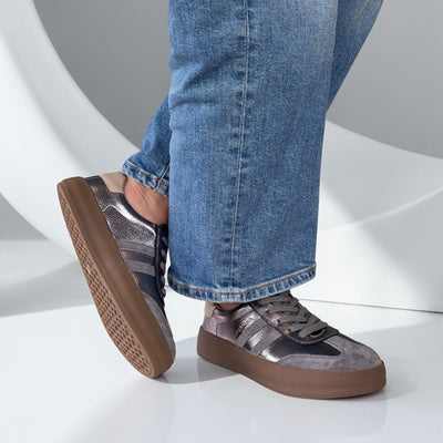 Womens Drilleys Thirty Two Trainers - Burnt Nickel