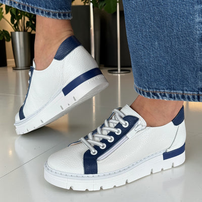 Womens Jose Saenz 2001 Side Zip Trainers - White and Navy