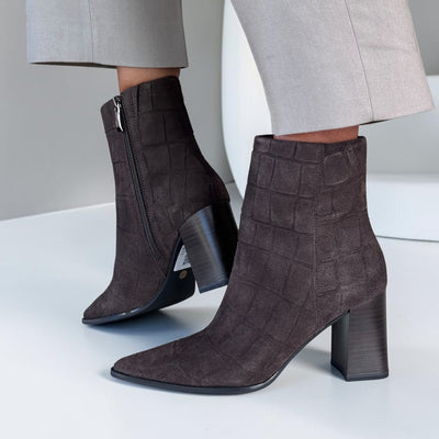Womens Tamaris 25394 Cigar Structured Ankle Boots - Cigar Structured