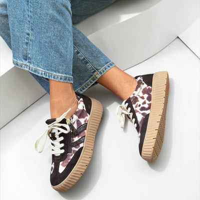 Womens Tamaris 83739 Side Zip Trainers - Cow