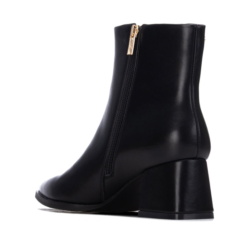 Womens Xti 146210 Black Ankle Boots - Black
