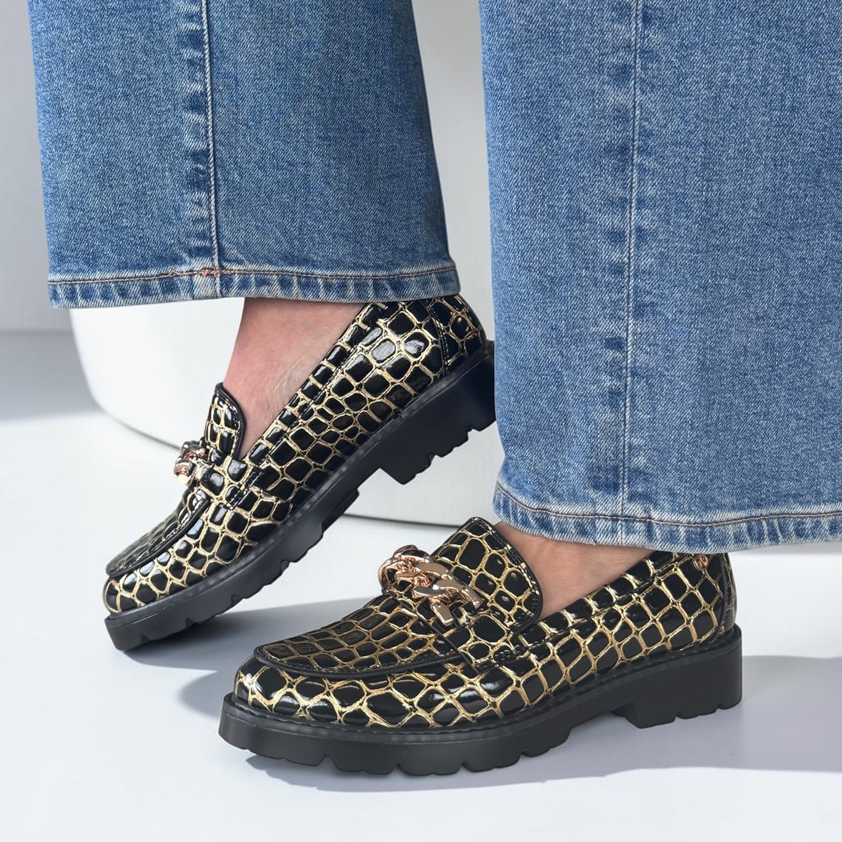Womens Zanni & Co Chain Detail Daqia Loafers