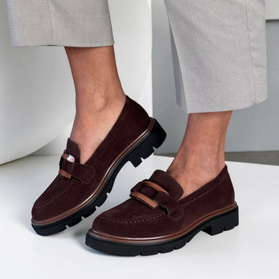 Womens Redz 25WSCF2402 Brown Suede Loafers - Brown