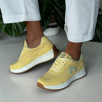 Womens Refresh 175054 Wedge Trainers - Amarillo