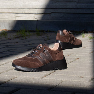 Womens Wonders 6781 Brown Wedge Trainers - Brown