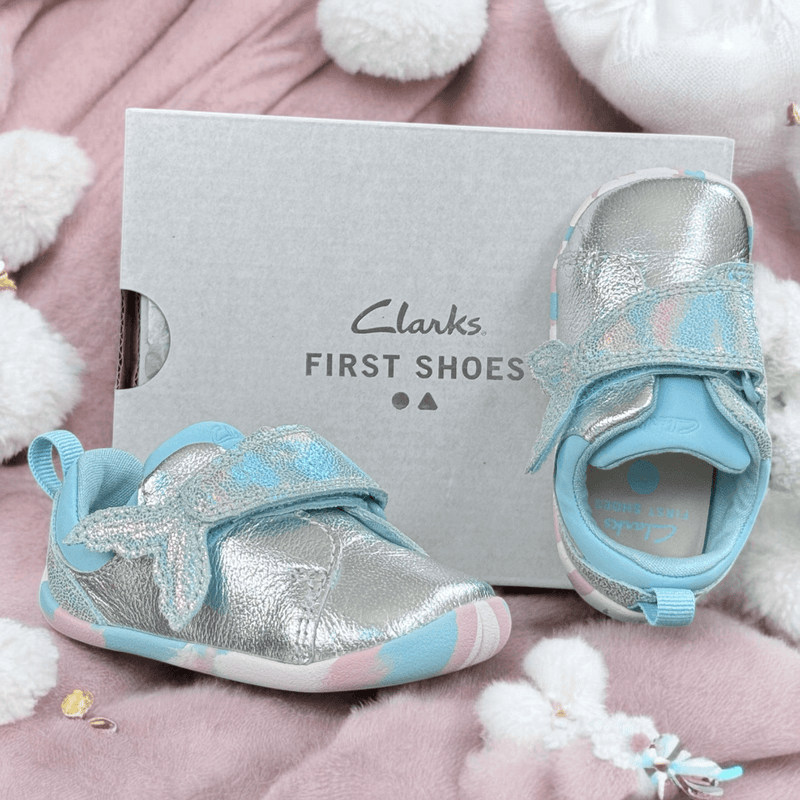 Infant Girls Clarks Roamer Charm Silver Mermaid Velcro Strap Pre Walker Shoes - Silver