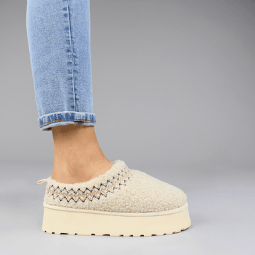 Womens Heavenly Feet Cosetto Slipper - Beige