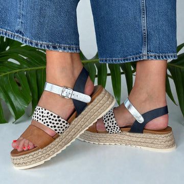 Womens Lunar JLH493 Summer Sandals - Tan