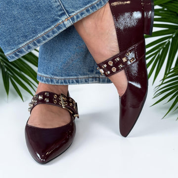 Womens Xti 146418 Flat Shoes - Burgundy