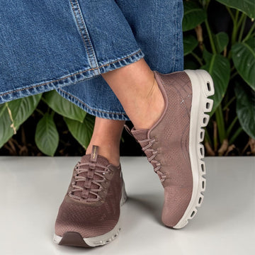 Womens Skechers Slip Ins Glide Step Elevate Amaze Trainers - Brown