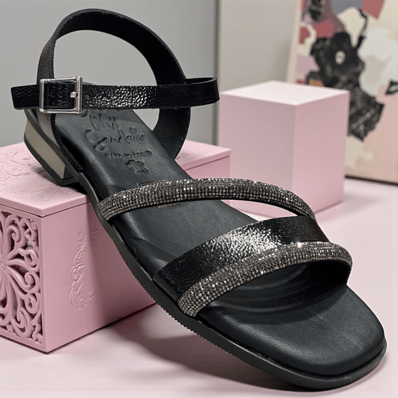 Womens Oh My Sandals 5871 Diamante Strap Flat Sandals - Black