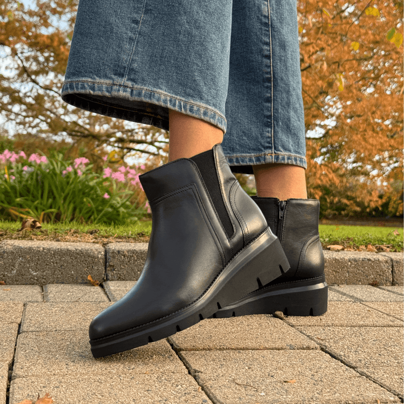 Dubarry Womens Eden Leather Wedge Ankle Boots - Black