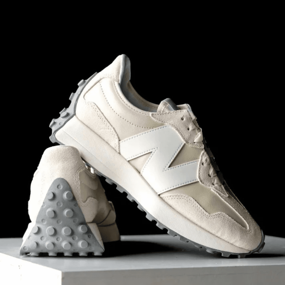 New Balance Womens 327 Leather Trainers