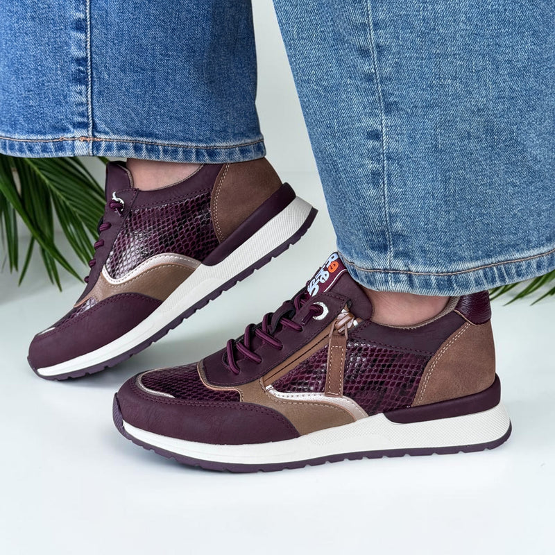 Womens Refresh 176109 Trainers - Burgundy