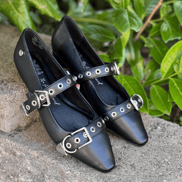 Womens Xti 144266 Buckle 2 Strap Flat Pumps - Black