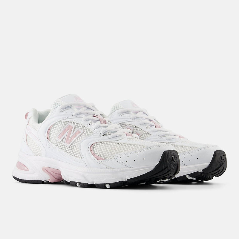 Unisex New Balance U530 White Trainers - White