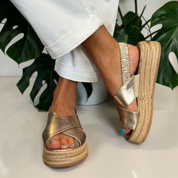 Womens Tamaris 28246 Light Gold Wedge Sandals - Light Gold