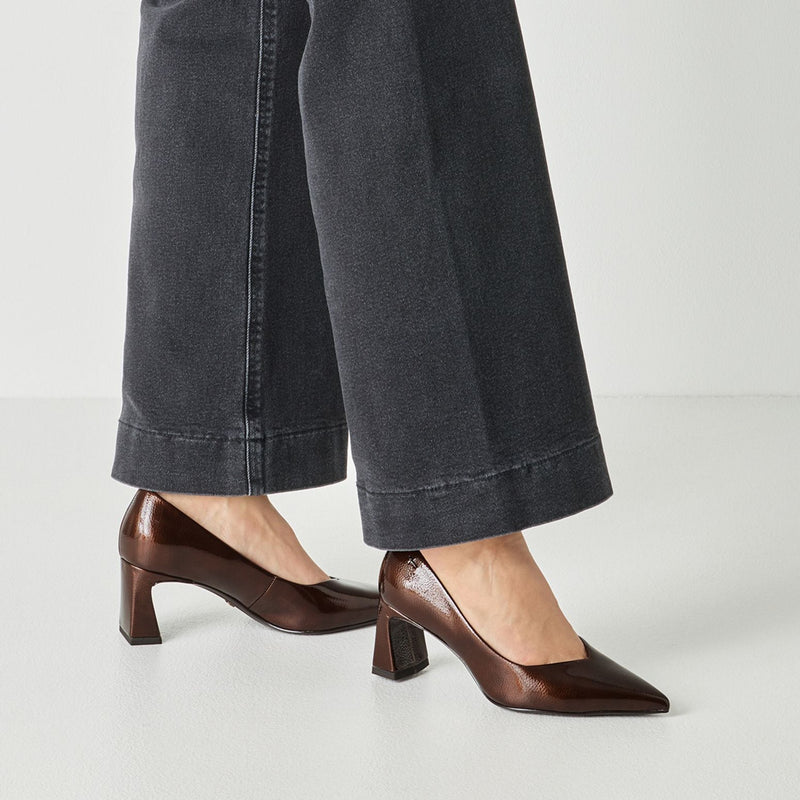 Womens Tamaris 22452 Brown Patent Block Heels - Brown Patent