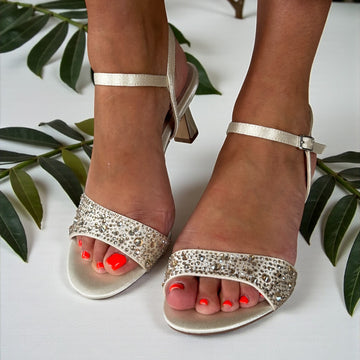 Womens Tamaris 28313 Champagne Pearl Sandal With Diamante Embellishment - Pearl Glam