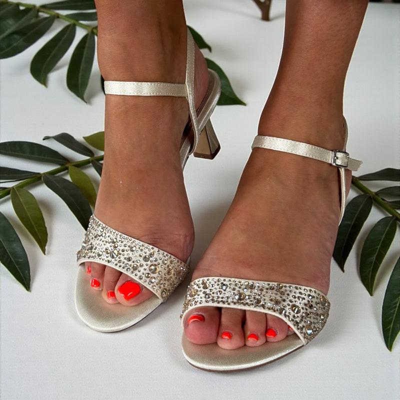 Womens Tamaris 28313 Champagne Pearl Sandal With Diamante Embellishment - Pearl Glam