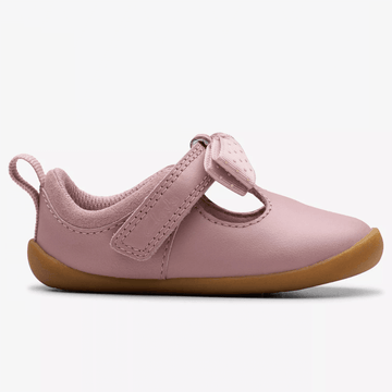 Infant Girls Clarks Roamer Trim Velcro Strap Pre Walker Shoes - Dusty Pink