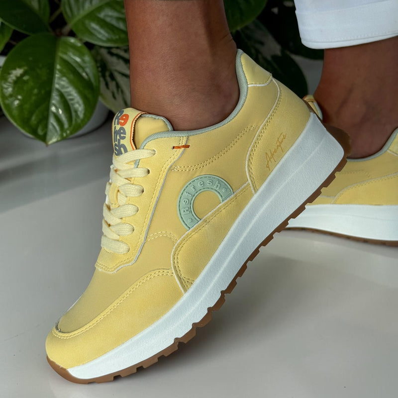 Womens Refresh 175054 Wedge Trainers - Amarillo
