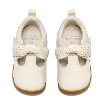 Infant Girls Clarks Roamer Trim Off White Patent Velcro Strap Pre Walker Shoes - Off White