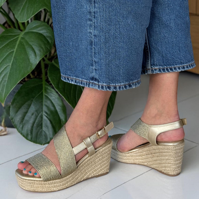 Womens Xti 145335 Gold Strappy Espadrille Wedge Sandals - Gold