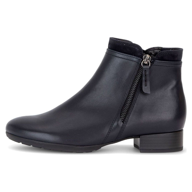 Womens Gabor 8031 Ankle Boots - Navy