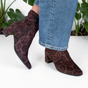 Womens Caprice 25304 Leopard Stretch Boots - Leopard Stretch