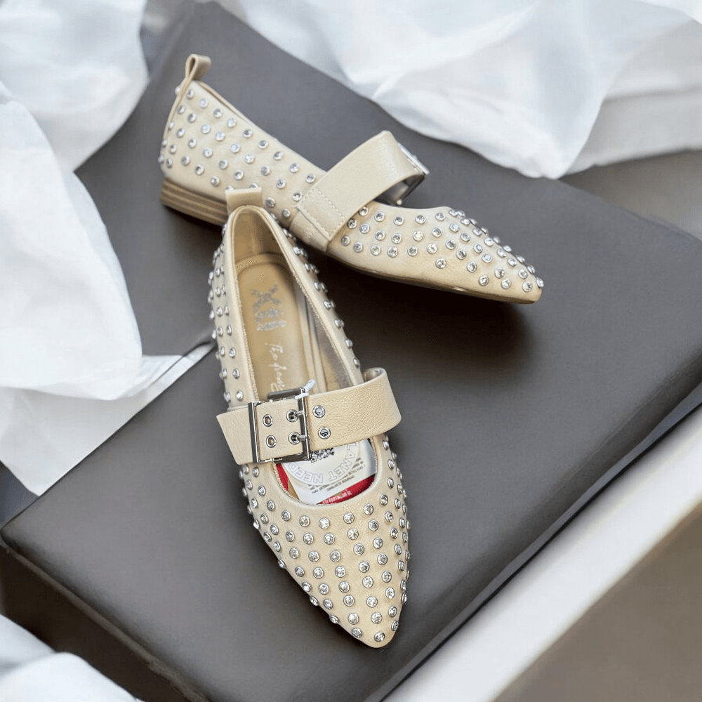 Womens Xti 144264 Diamante Embellished Flat Pumps