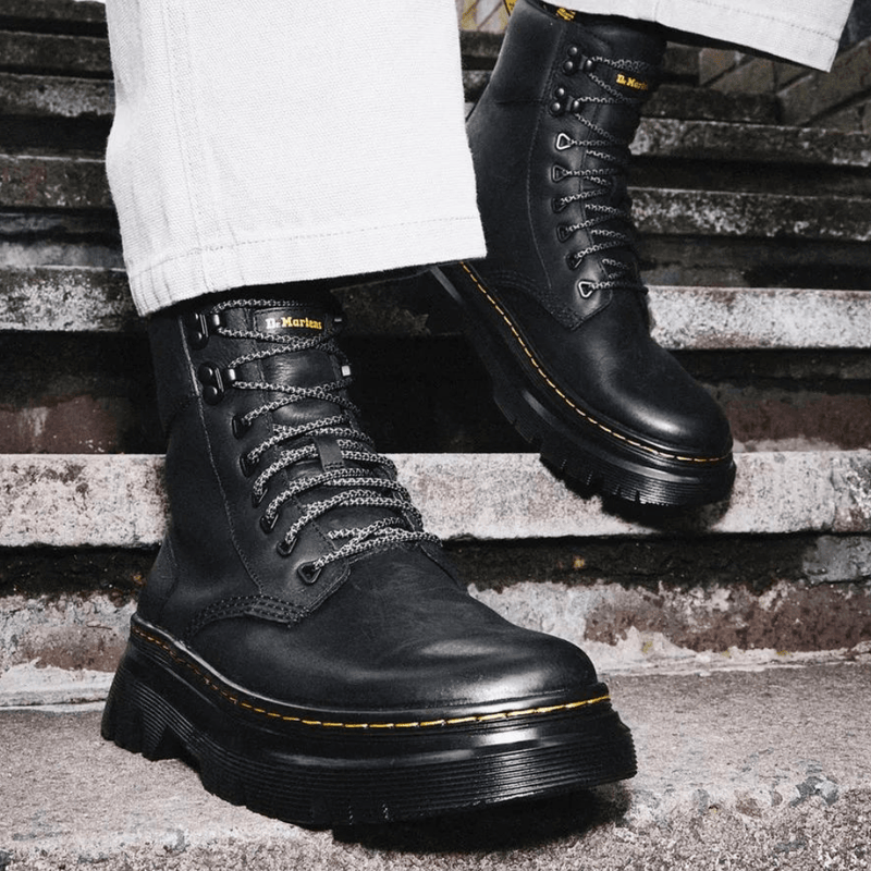 Dr Martens Mens Tarik Wyoming Leather Utility Boots - Black