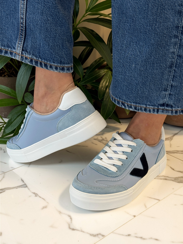 Womens Drilleys Eighty Trainers - Baby Blue