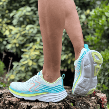 Womens Skechers D'Lux Vapor Trainers - White Multi