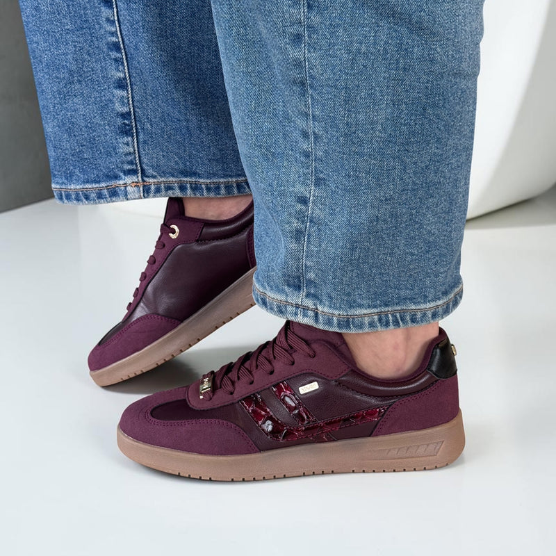 Womens Lloyd & Pryce Borland Shiels Cabernet Trainers - Shiels Cabernet