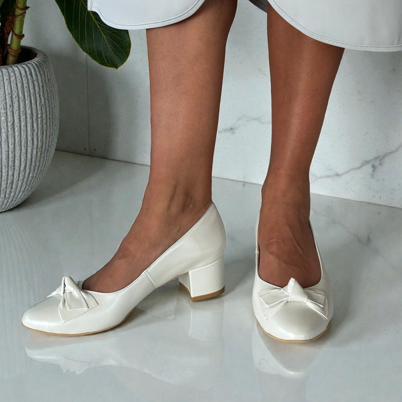 Womens Emis 7705 Court Shoes - Ecru Pearl