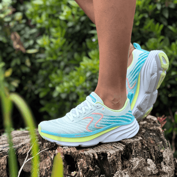 Womens Skechers D'Lux Vapor Trainers - White Multi