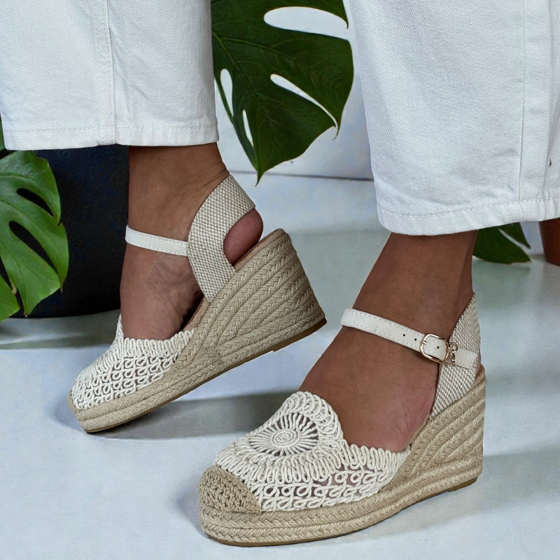 Womens Xti 145417 Beige Woven Espadrille Wedge Sandals - Beige