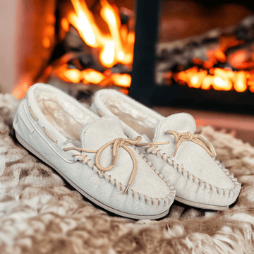 Womens Hush Puppies Allie Faux Fur Moccasin Slippers - Beige