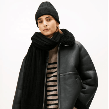 Tommy Hilfiger Fluffy Beanie and Scarf Gift Box - Black