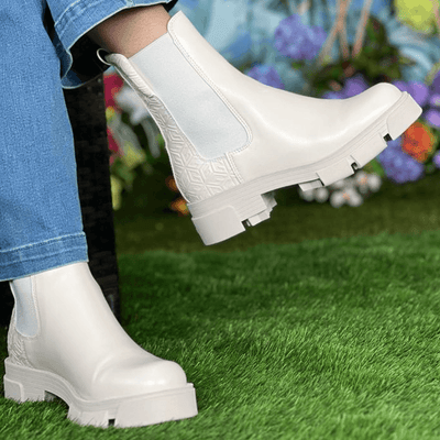 Womens Guess Madla Cream Embossed Logo Chelsea Boots - Cream