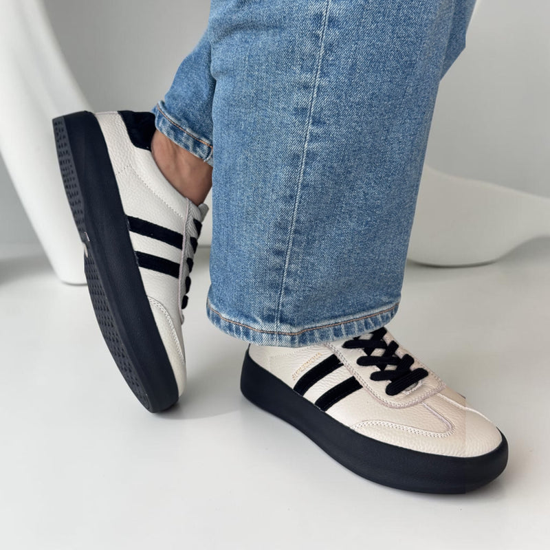 Womens Drilleys Thirty Two Trainers - Whipped Jedi