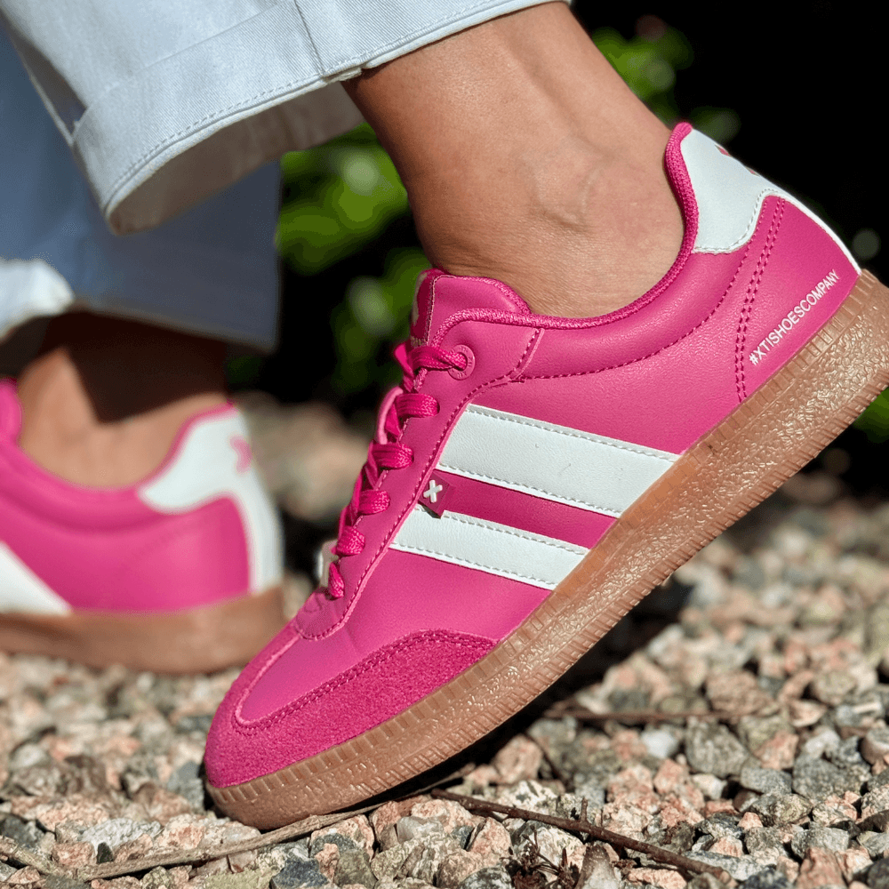 Womens Xti 143485 Pink Trainer
